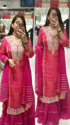 Manora gown set