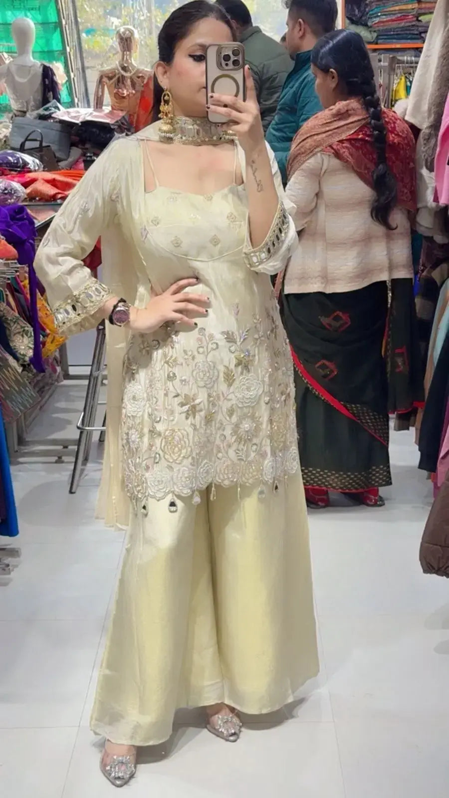 Madhur set