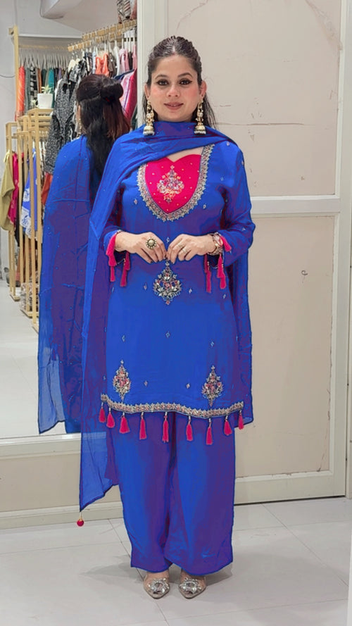 Guddi chinon Suit