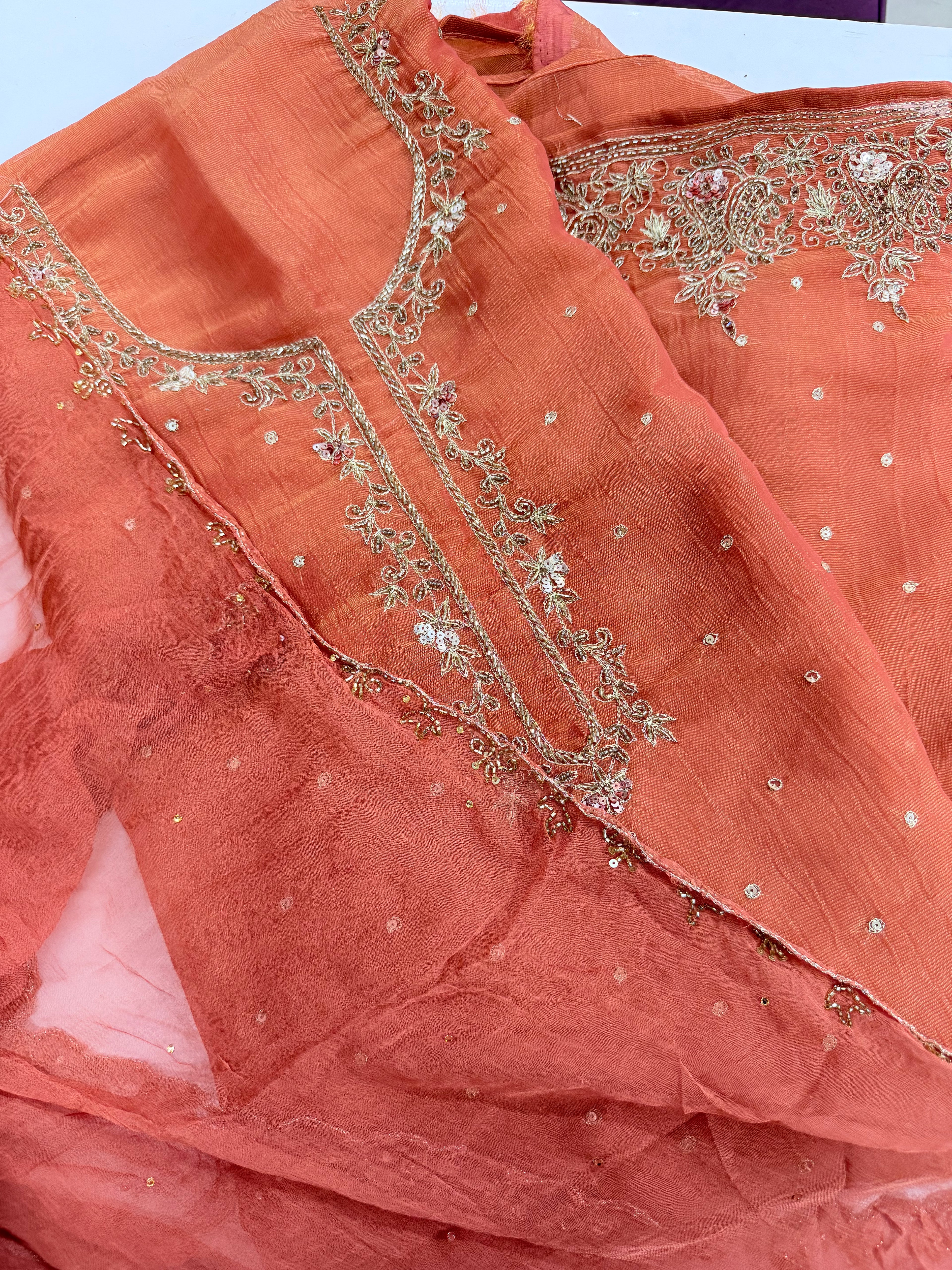 Murali suit piece