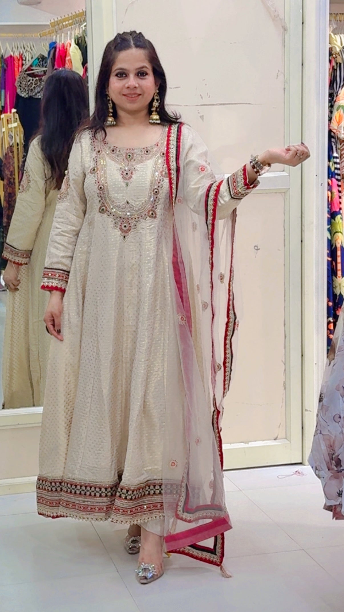 Meena anarkali