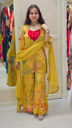 Alia Sharara set
