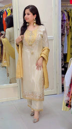 Noor suit