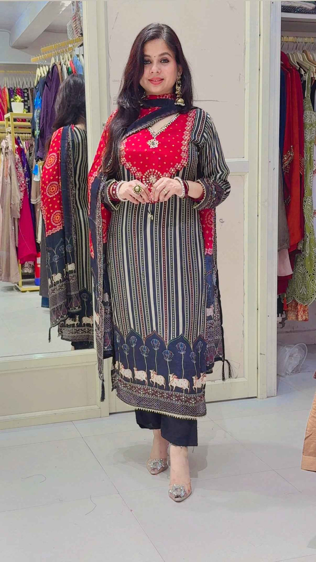 Noria Crepe Suit