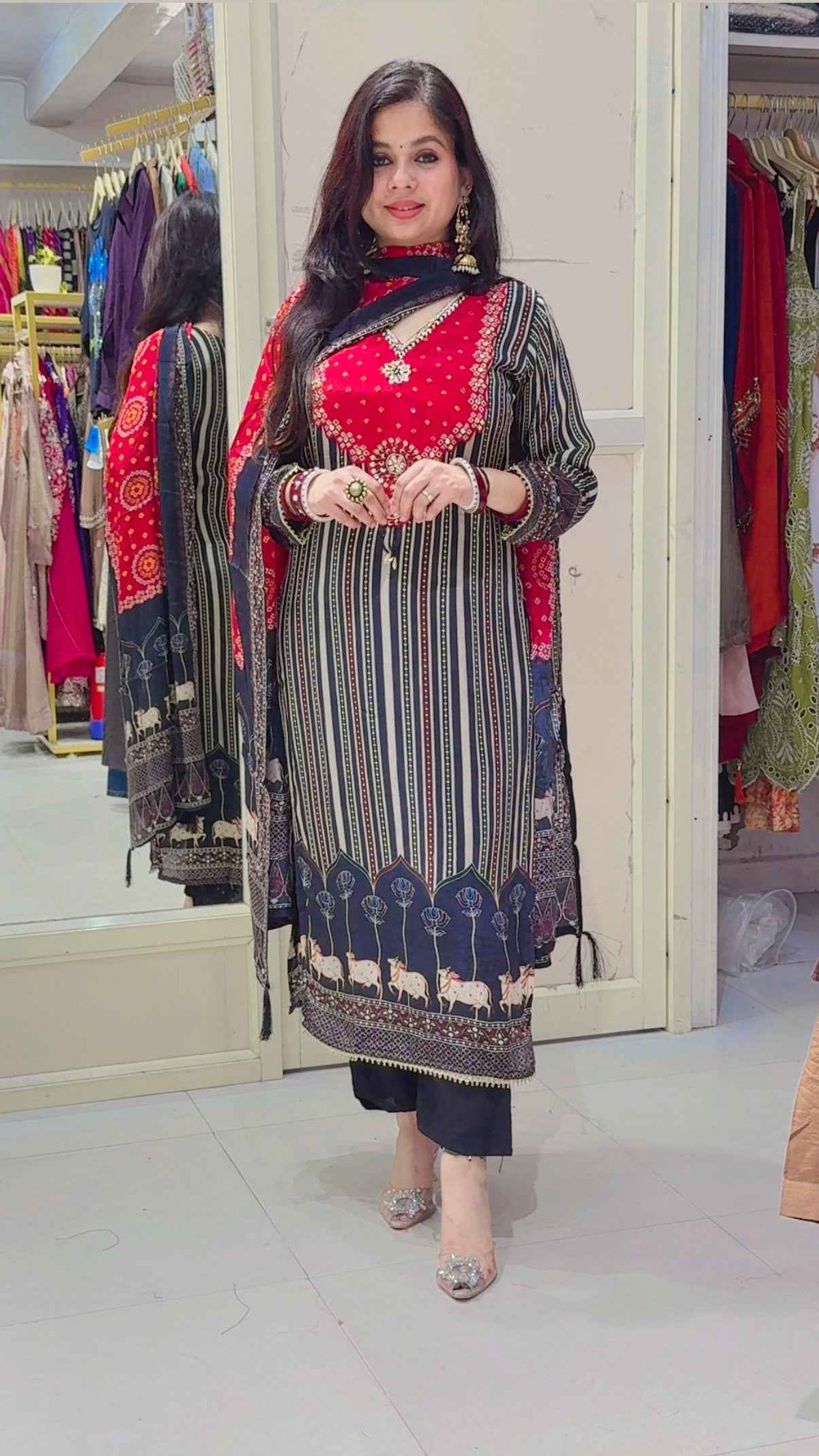 Noria Crepe Suit