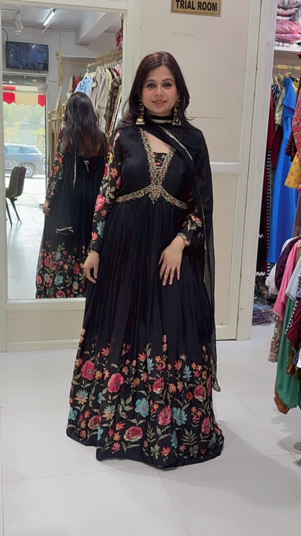 Meehir Long gown