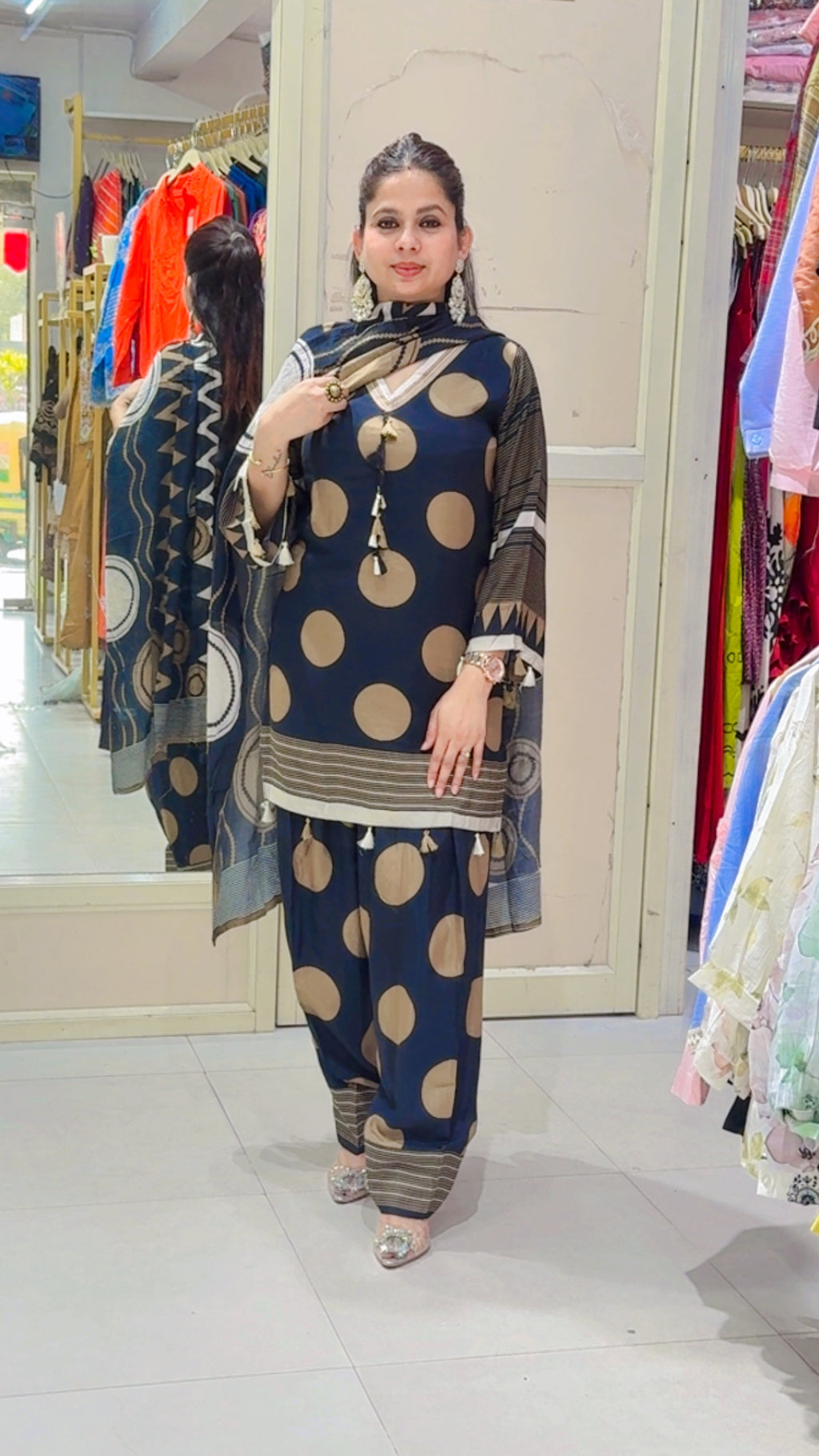 Malti Farshi Suit Set