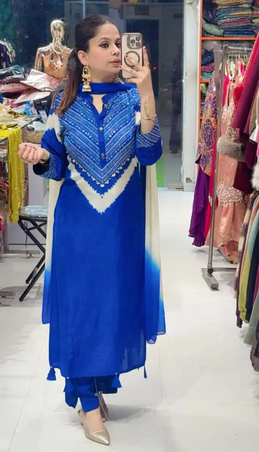 Somi collar suit