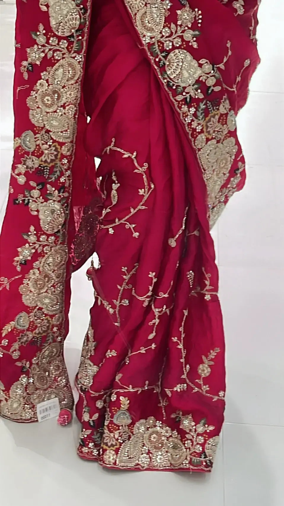 Urvshi Saree