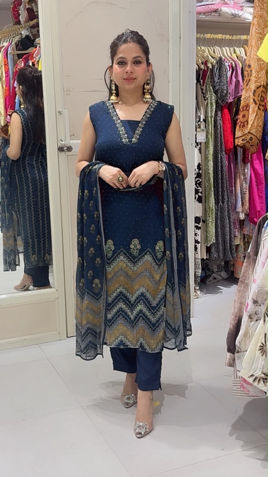 Malini suit set
