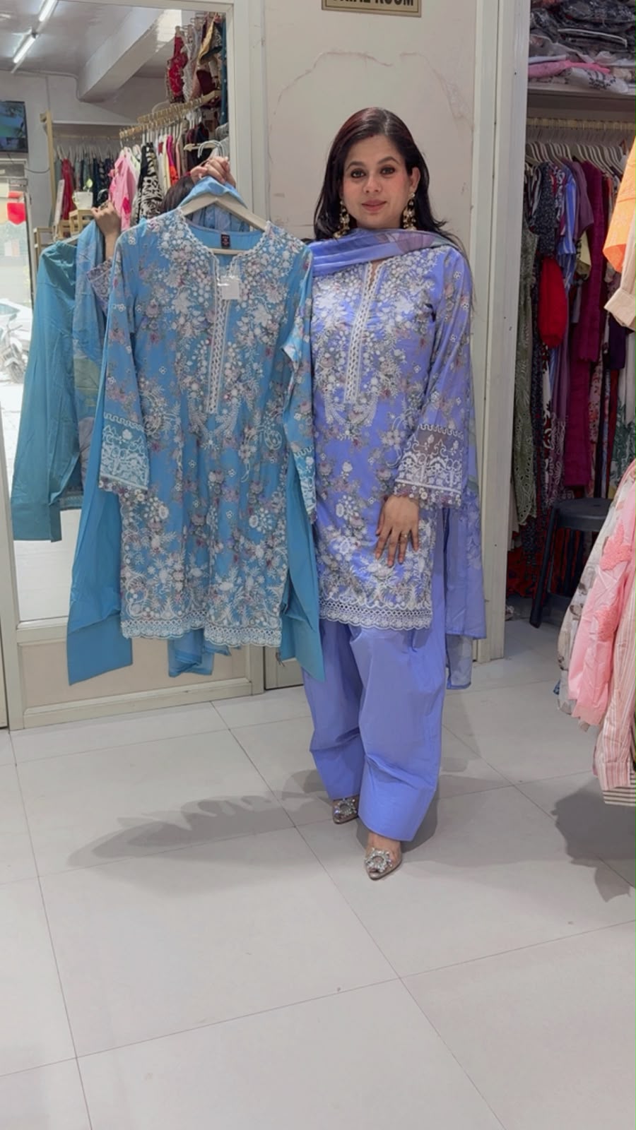 Raveena farshi set