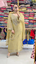 Nitara suit set