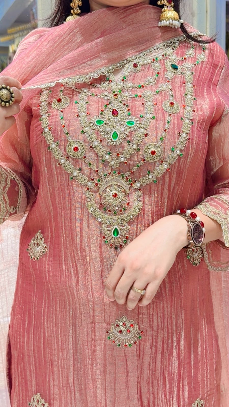 Nainatara suit