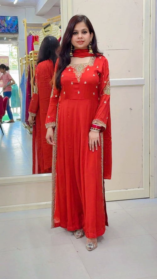Gaytri nyra cut suit