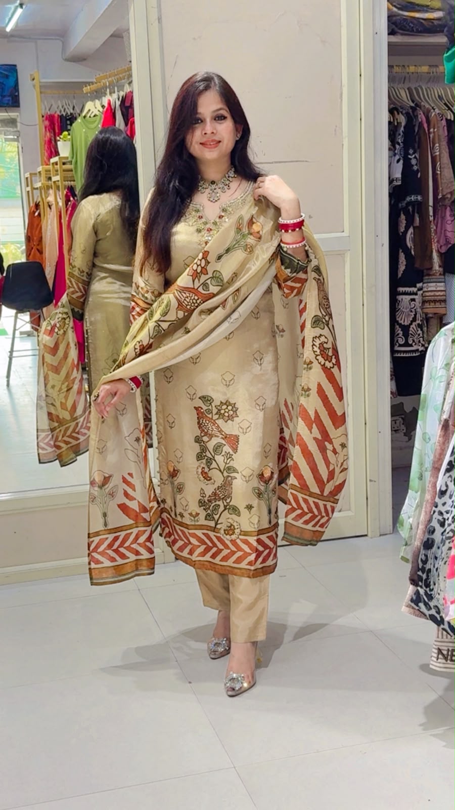 Yamini suit