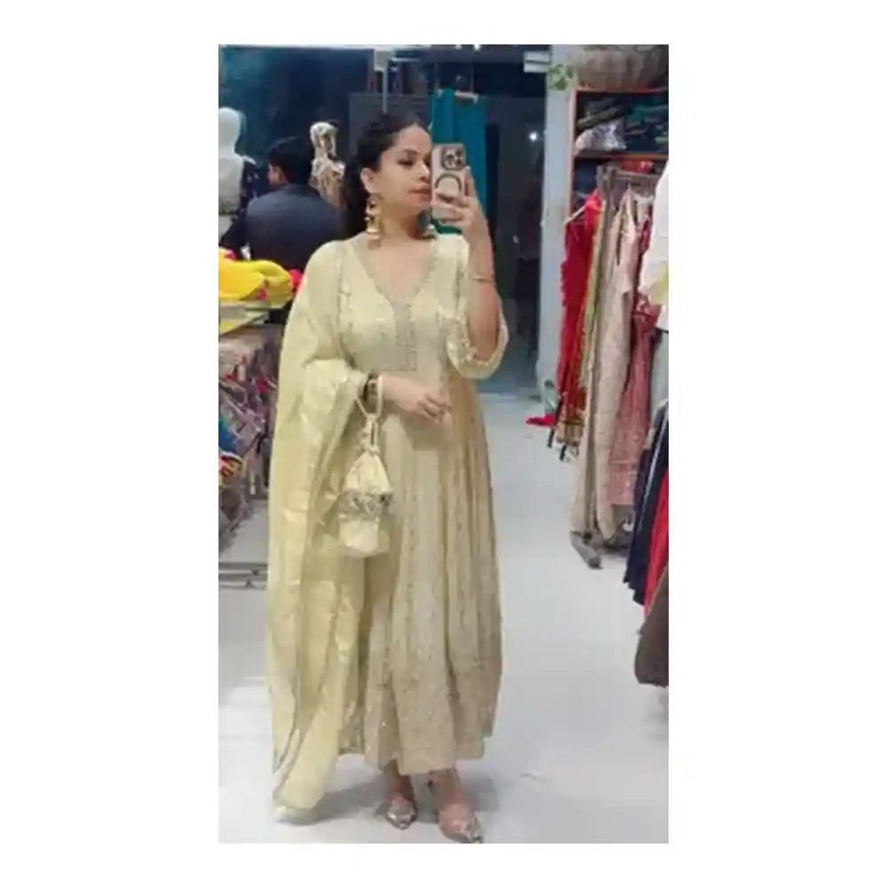 Siya Anarkali suit