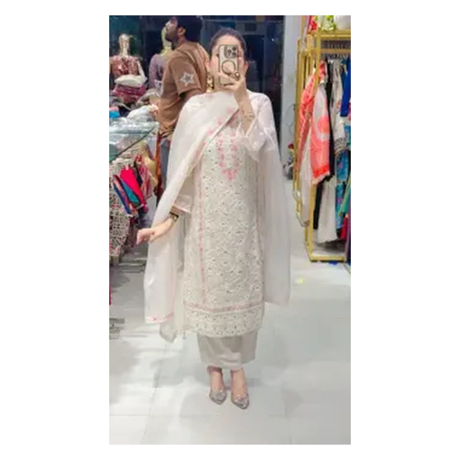 Razia Suit