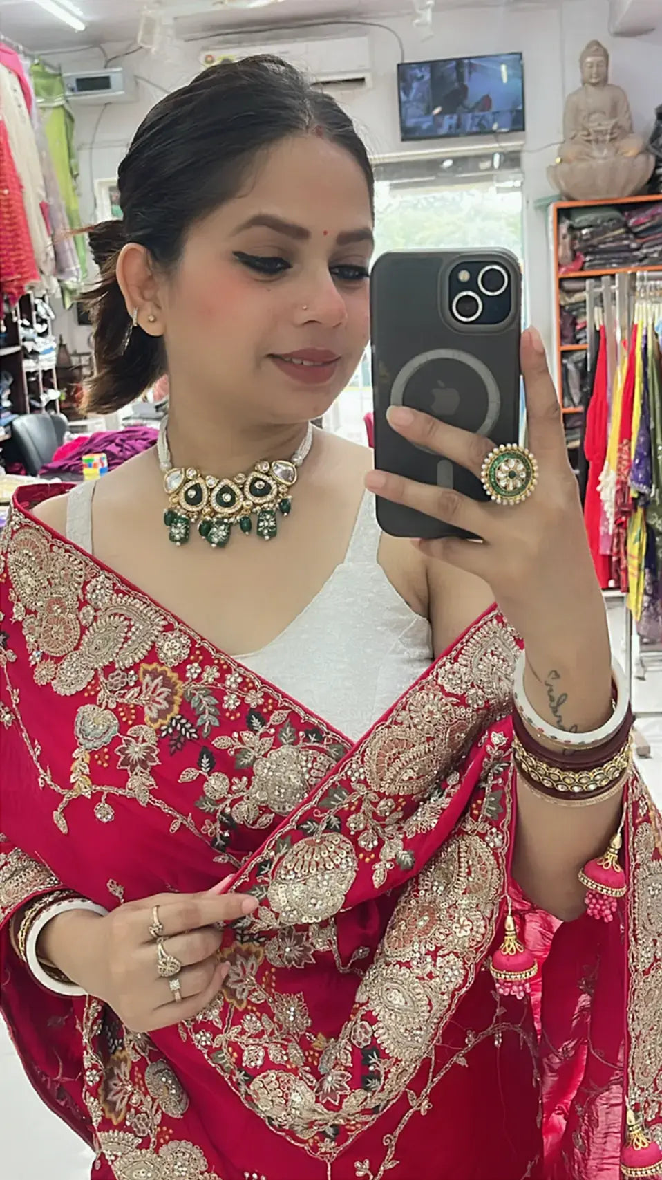 Urvshi Saree